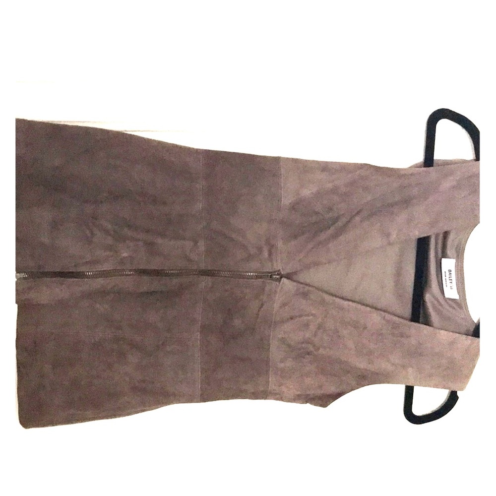 Bailey/44 Suede zipper top size Medium